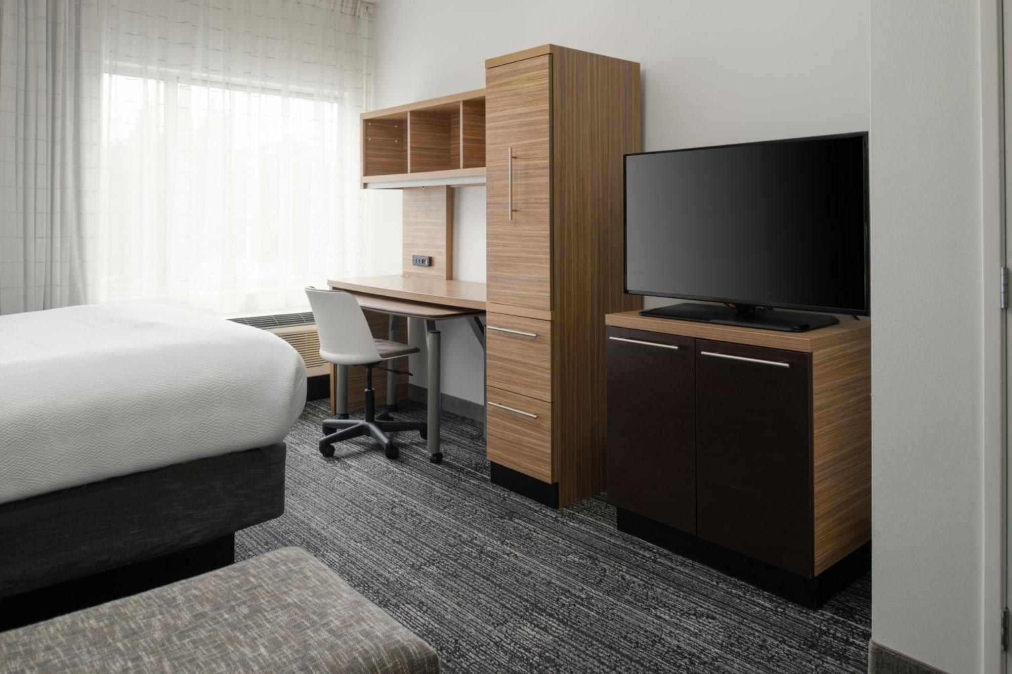 Towneplace Suites By Marriott Olympia Exterior photo